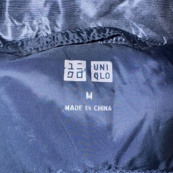 Uniqlo Down Puffer Vest Navy Blue Pockets Packable Light Women Medium - Picture 8 of 10